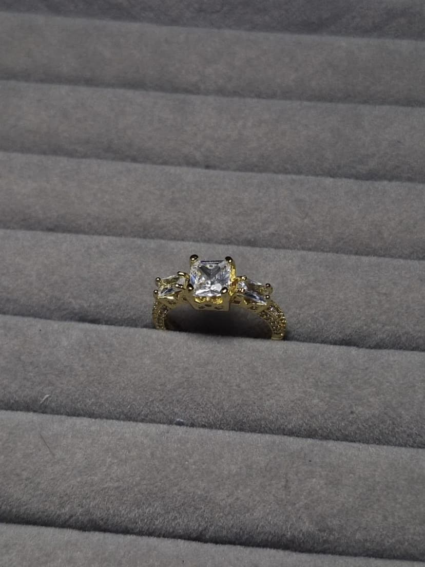 Royal Radiance Ring ✨